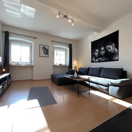 Romantisches Kamin-Apartment By Rabe - Netflix & Coffee-Bar & Parkplatz Karlsruhe Extérieur photo
